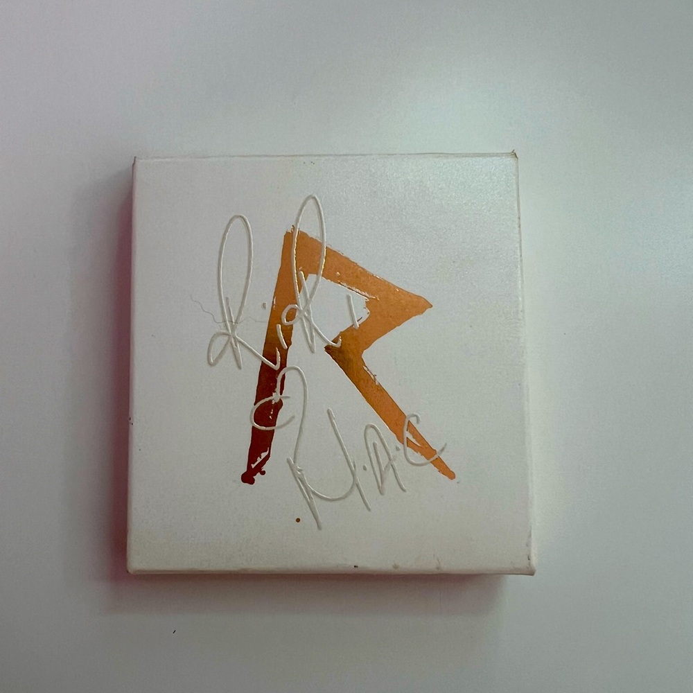 Riri Hearts MAC Bronzing Powder